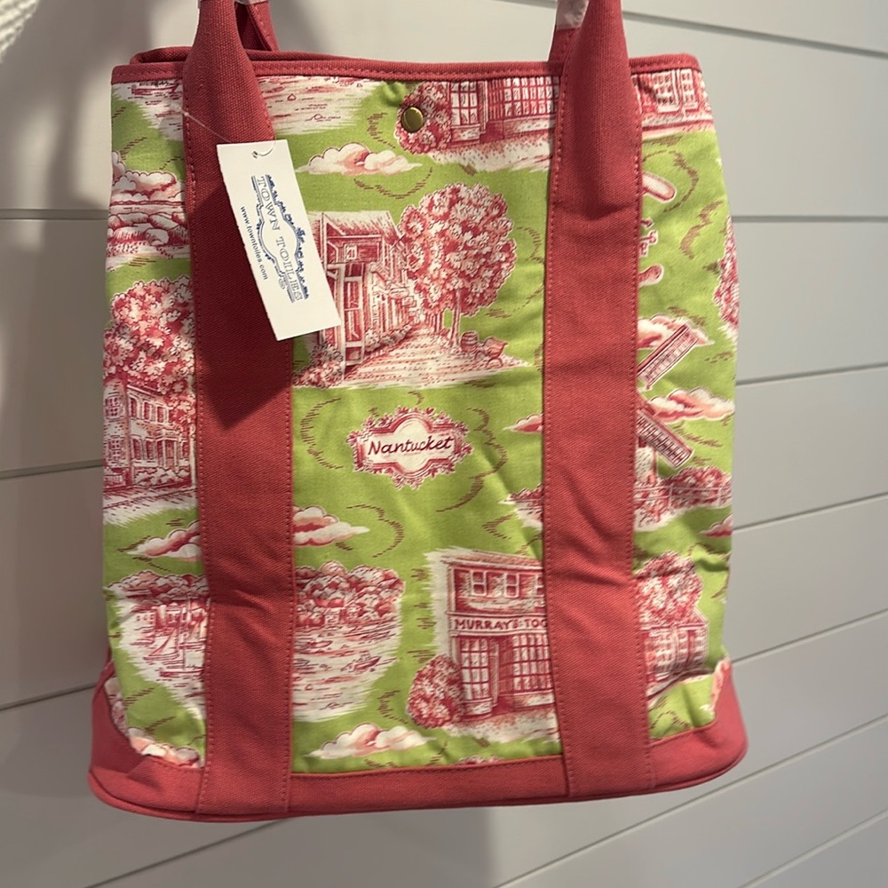Town Toiles Nantucket tote bag